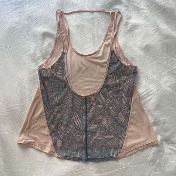 Lululemon Cool To Street Tank Womens Size 6 Blush Quartz / Banana Leaf - Picture 4 of 9